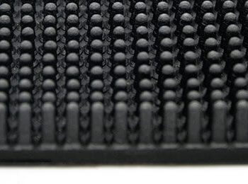 PAVIMENTO CAUCHO PICOS